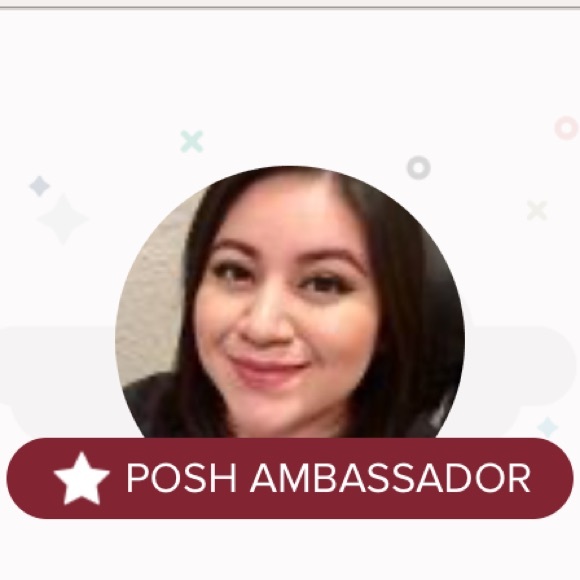 Meet your Posher, Aminta - Picture 1 of 3